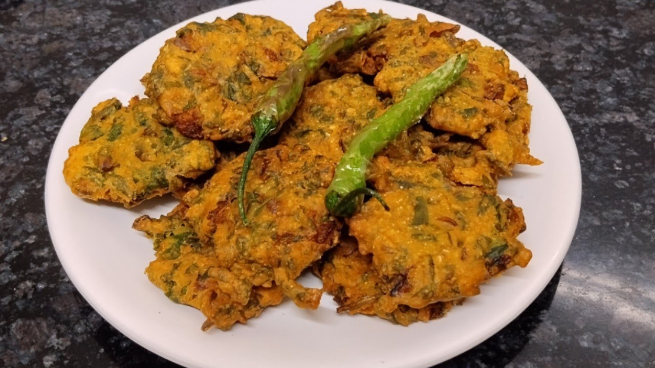 पालक पकोड़ा बनाने का तरीका | Palak Pakoda Recipe | Crispy Spinach Pakoda |Pakora Recipe |