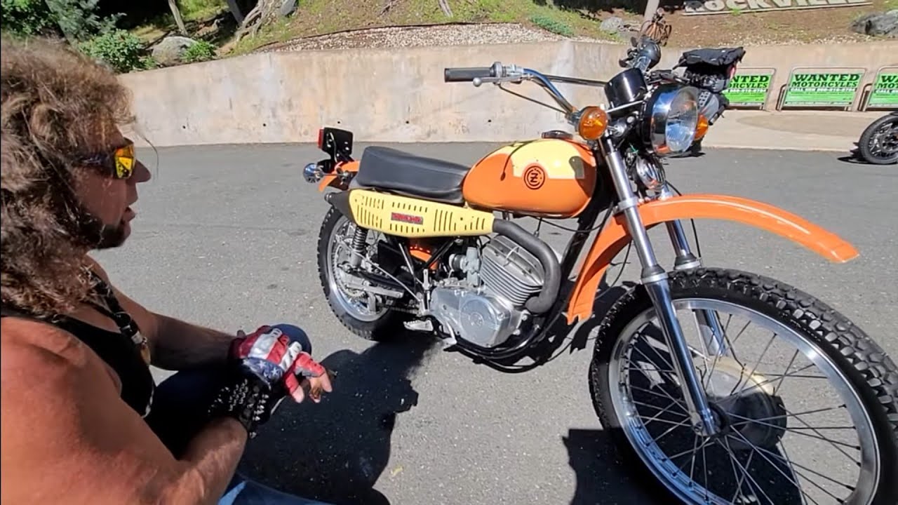 НОВЫЙ CZ 250 ENDURO 1975 ГОДА ХРАНИЛСЯ 47 ЛЕТ!