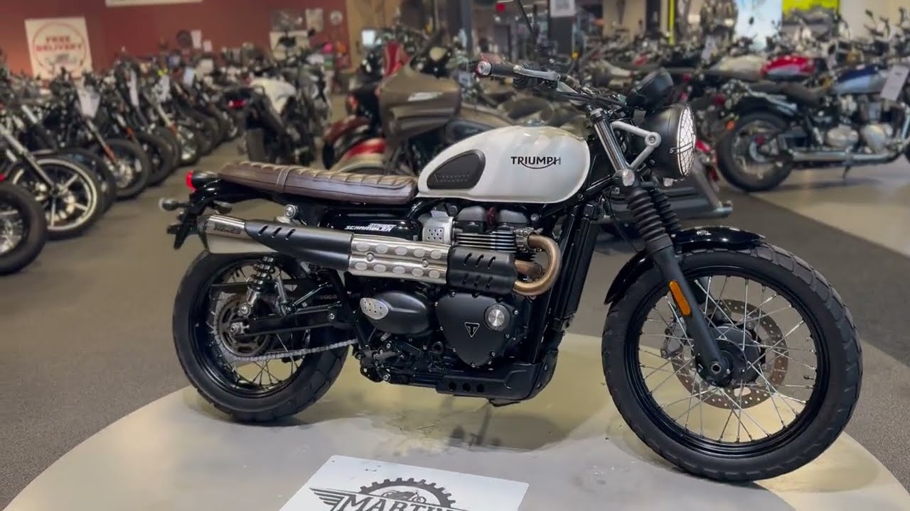 2019 Triumph Street Scrambler- Martin Moto: Cold start and spin #triumph #motorcycle #bikelife