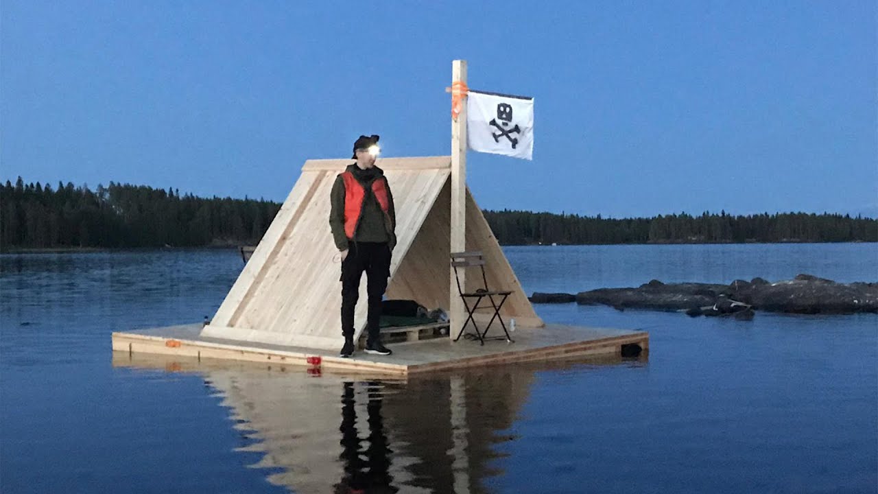 NUKUN YÖN LAUTALLA