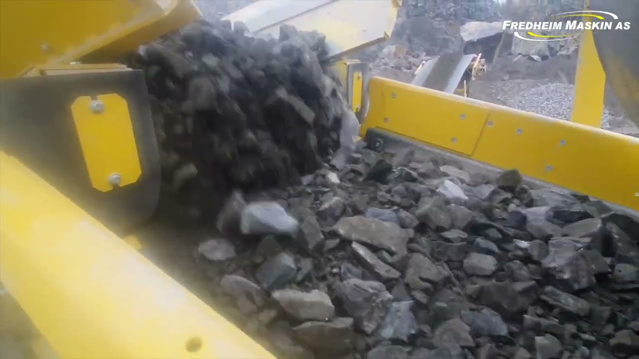 Keestrack B7e Twin 1000t/h  2022 -Grovknusing, Sikting & Stacker  -Mye tonn og lite diesel