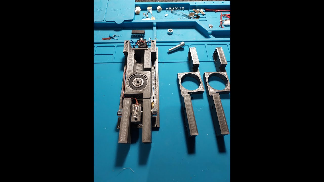 DWUŁOPATKOWY AUTOMATYCZNY KLUCZ DO CW PROJEKT I BUDOWA SPRĘŻYNA MAGNETYCZNA