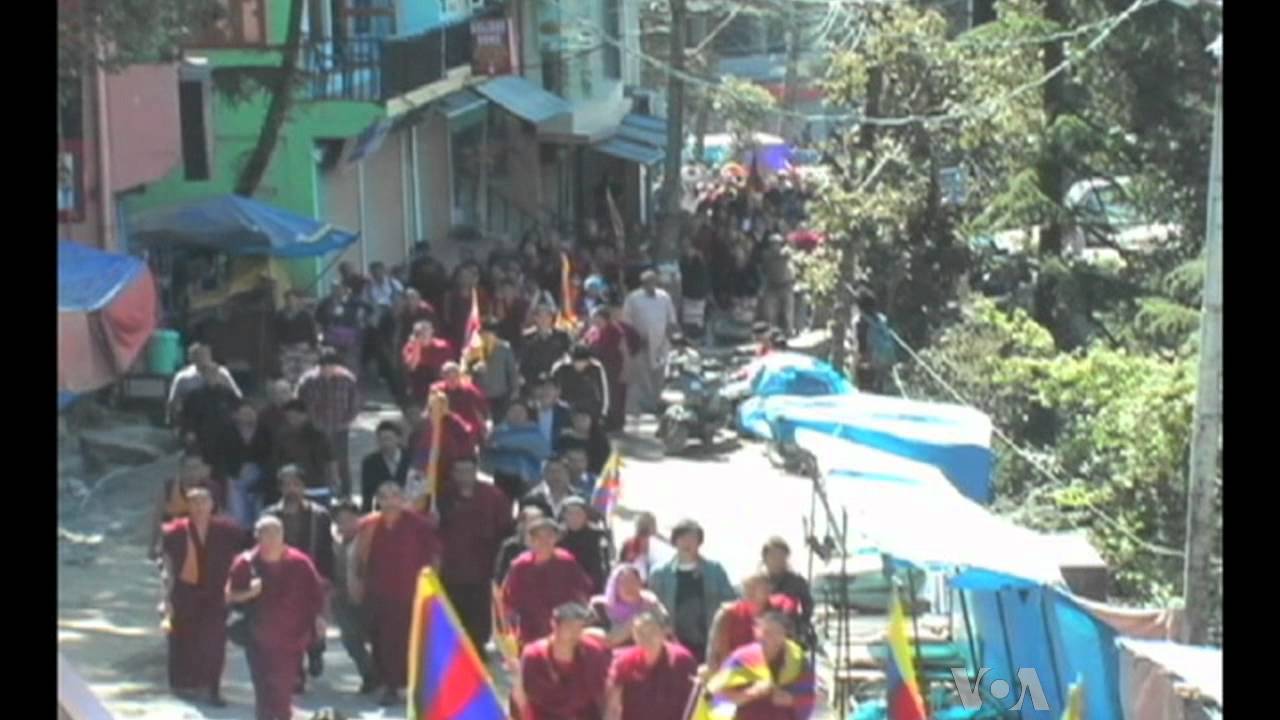Tibetan Exiles Teach Young About Suicide Protest Amid Mourning