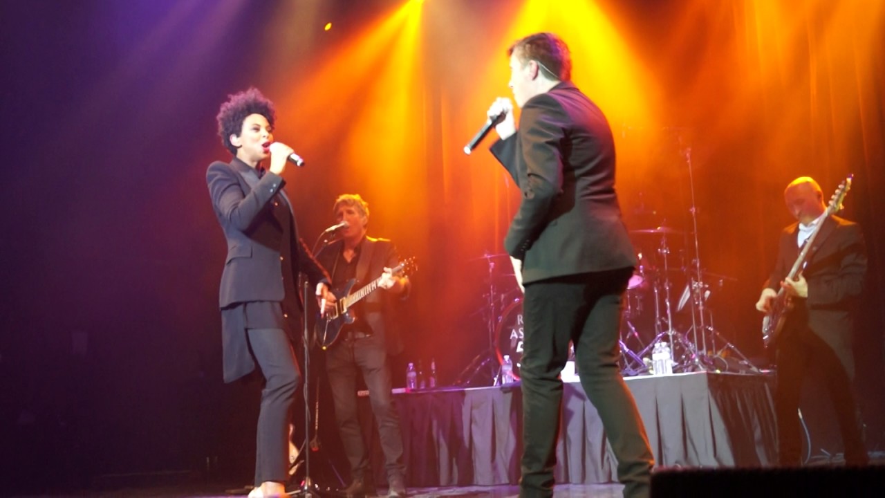 Rick Astley Cry for help mashup covers - House of Blues (Boston) Feb 18th 2017