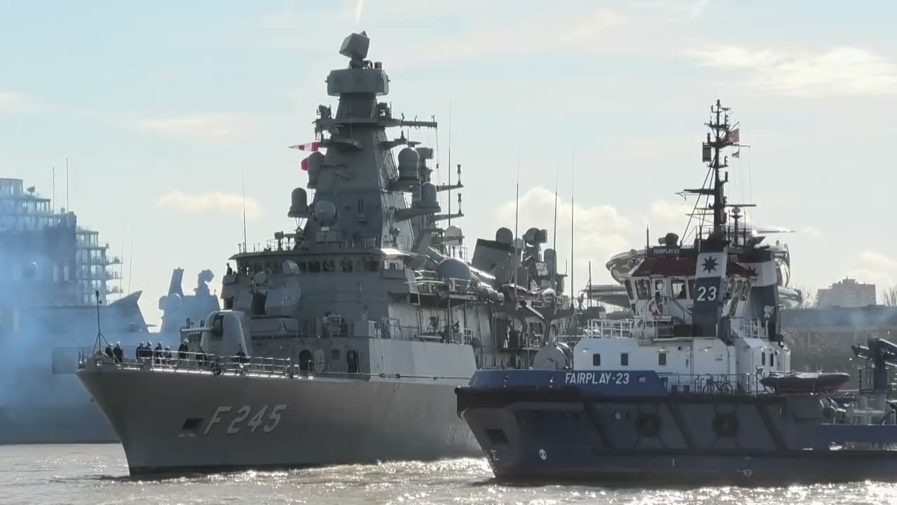 Vertrek Turkse Marineschepen uit Rotterdam