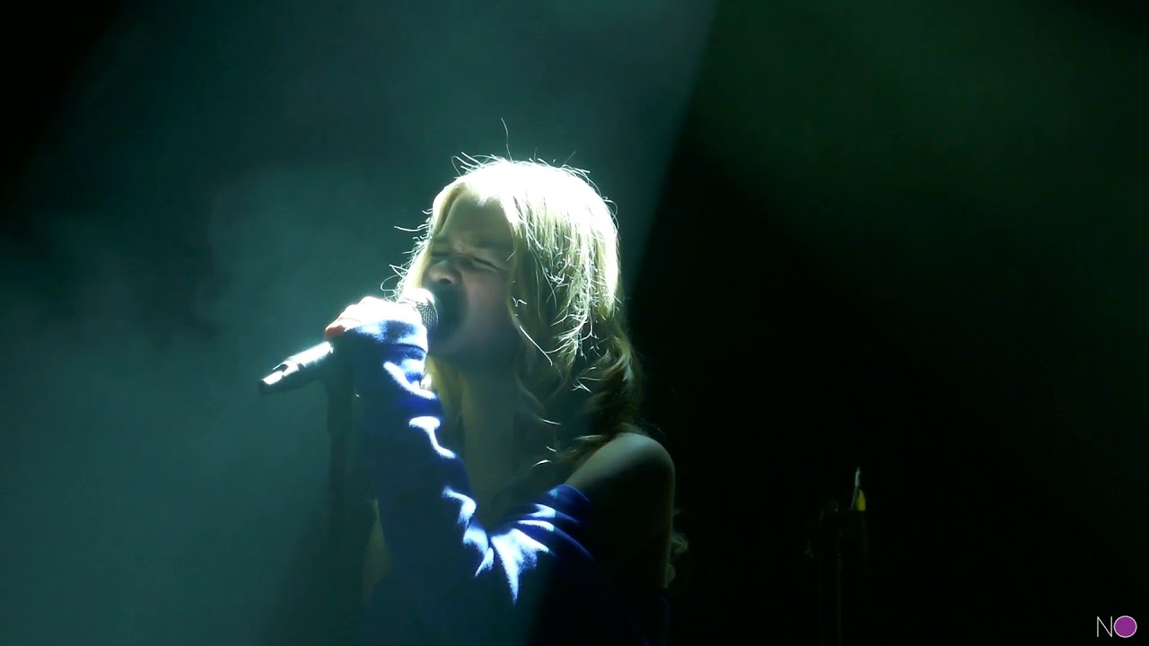 Hooverphonic - Suspirium [06.10.2019, live in Warsaw]