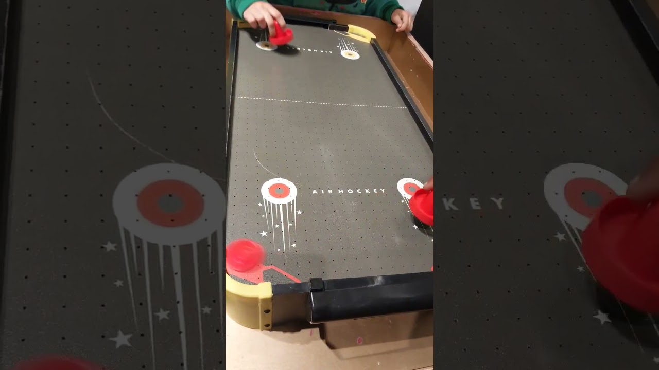 how to play air hockey