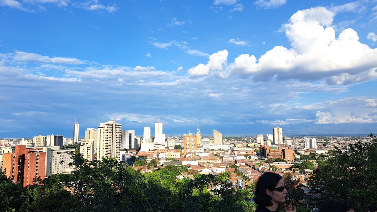 Barrio san Antonio  el balcón de cali Colombia 🇨🇴  y donde los turistas se pasean 