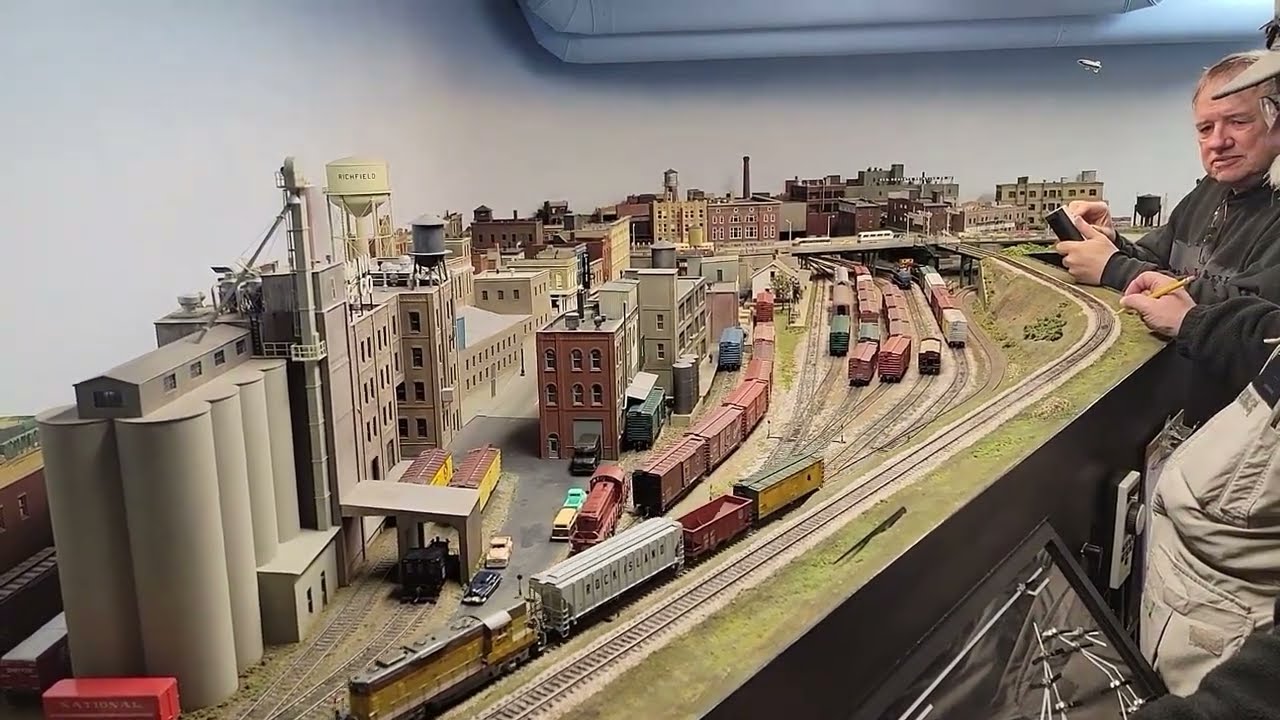 Midwest Lines HO Scale Layout