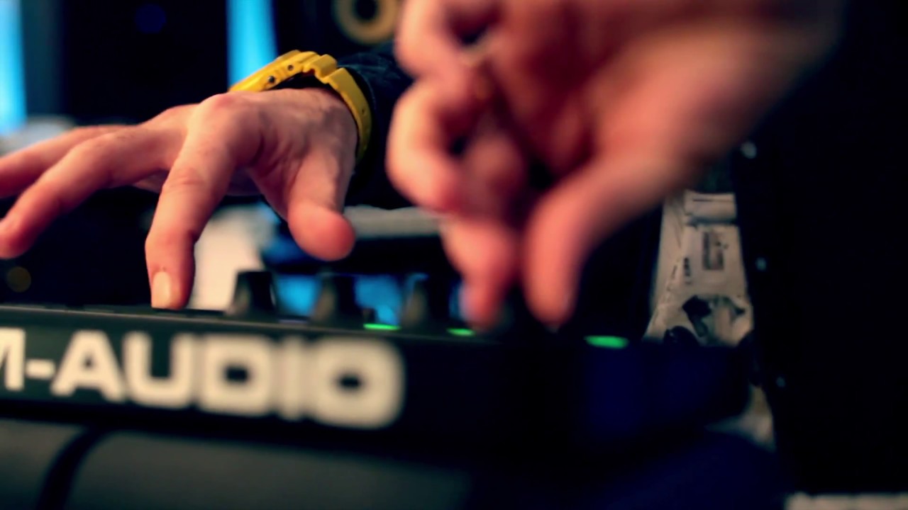 MANUDIGITAL Ft CARL MEEKS - 