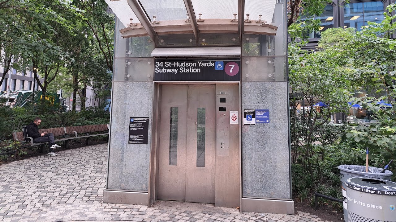 Elevators At 34th Street-Hudson Yards Station (7) Train 
