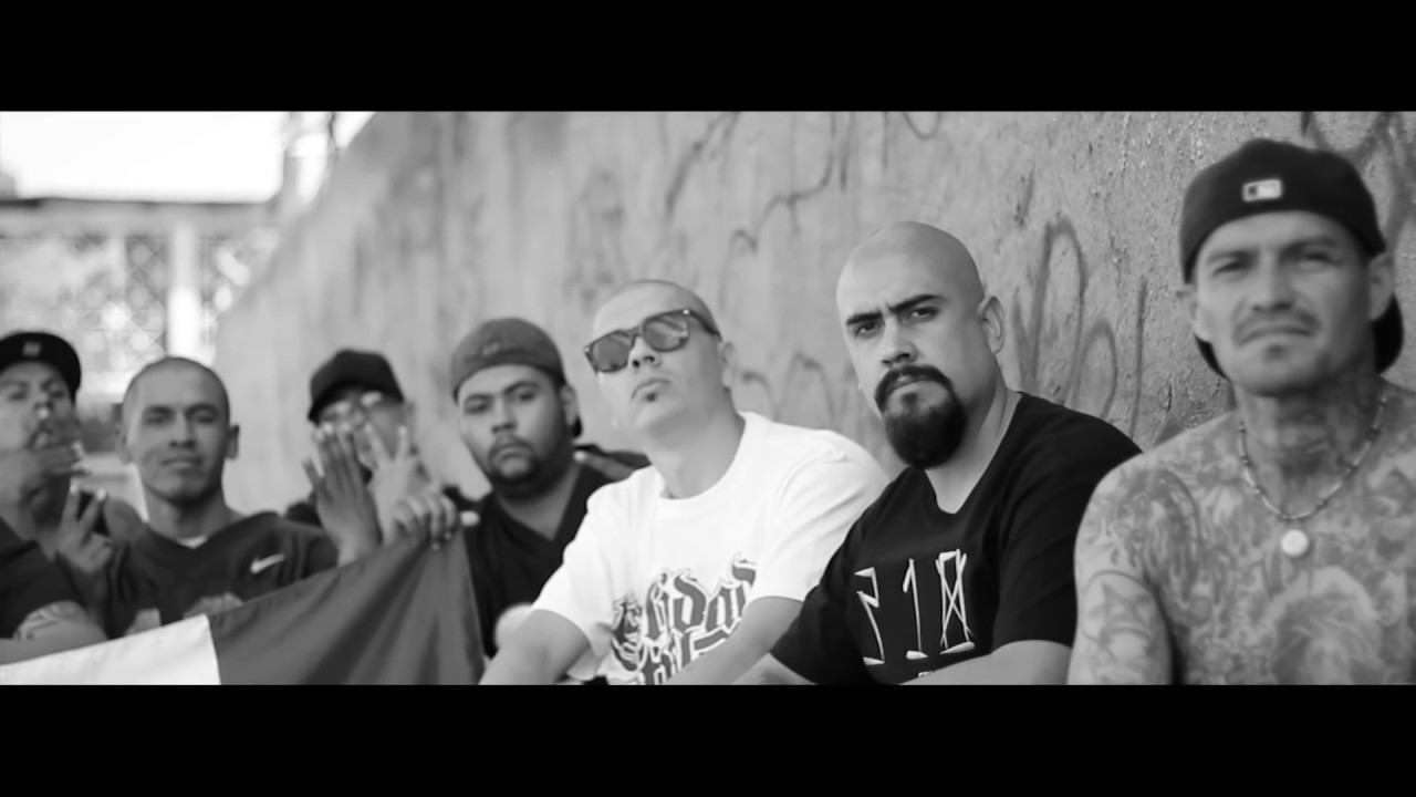 Semi13 ft. Mr. Relocko - La Familia [VIDEO OFICIAL]