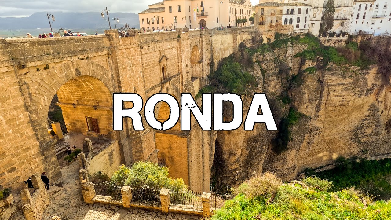 The Ultimate Guide to Ronda: Seeing the Puente Nuevo Bridge!