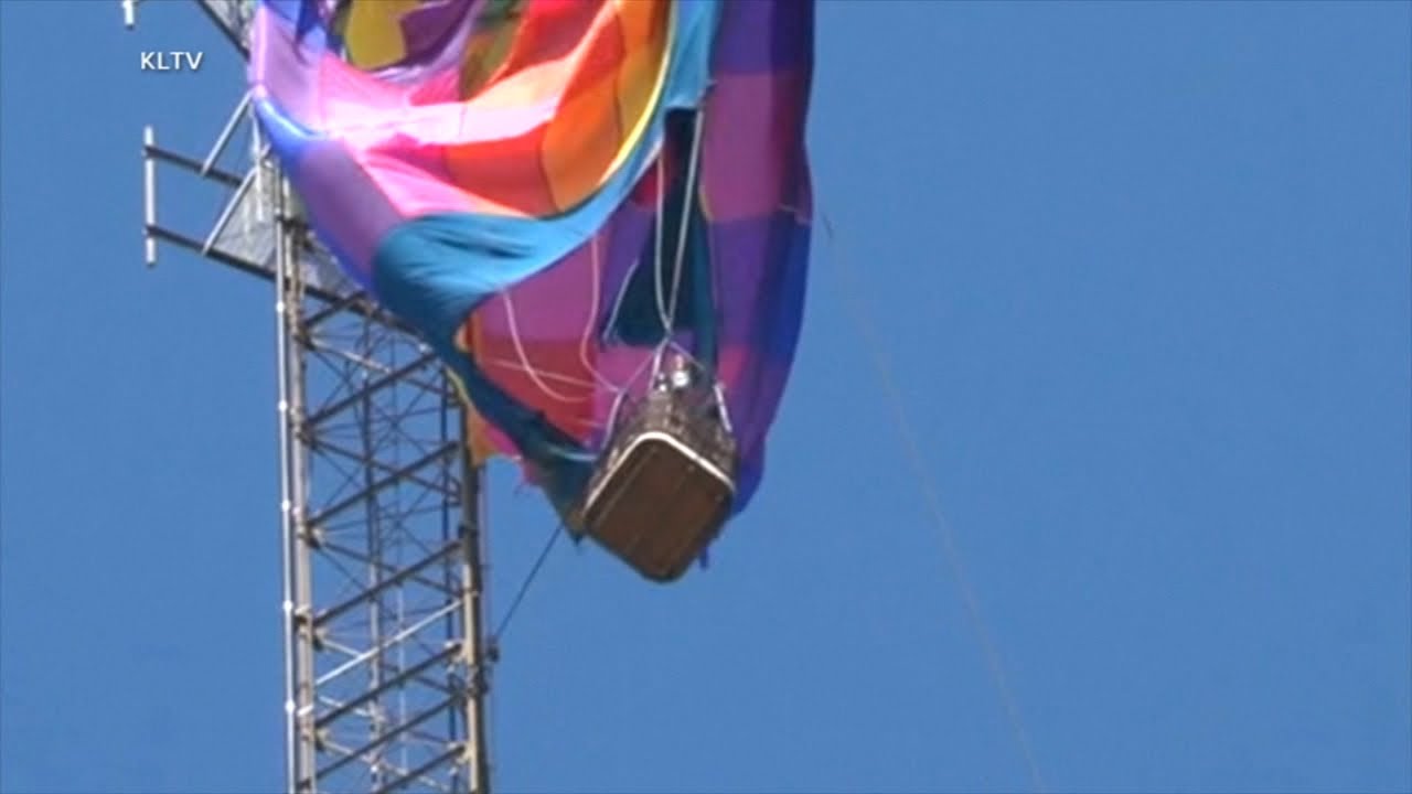 Passengers rescued after hot air balloon crashes into tower