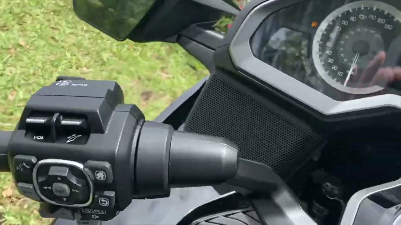 2019 HONDA GOLD WING TOUR WALK AROUND VIDEO!