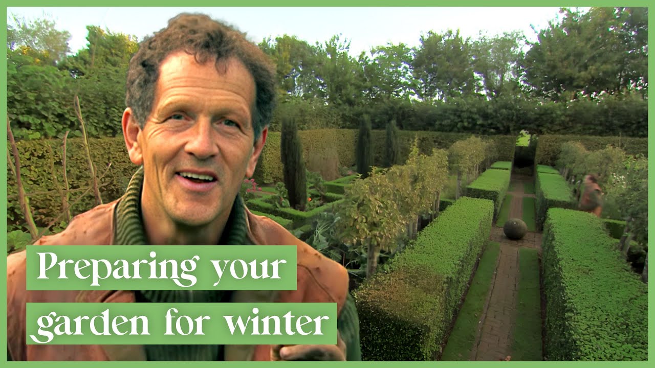 Monty Don's Essential Autumn Garden Clear-Out Guide | Gardeners' World