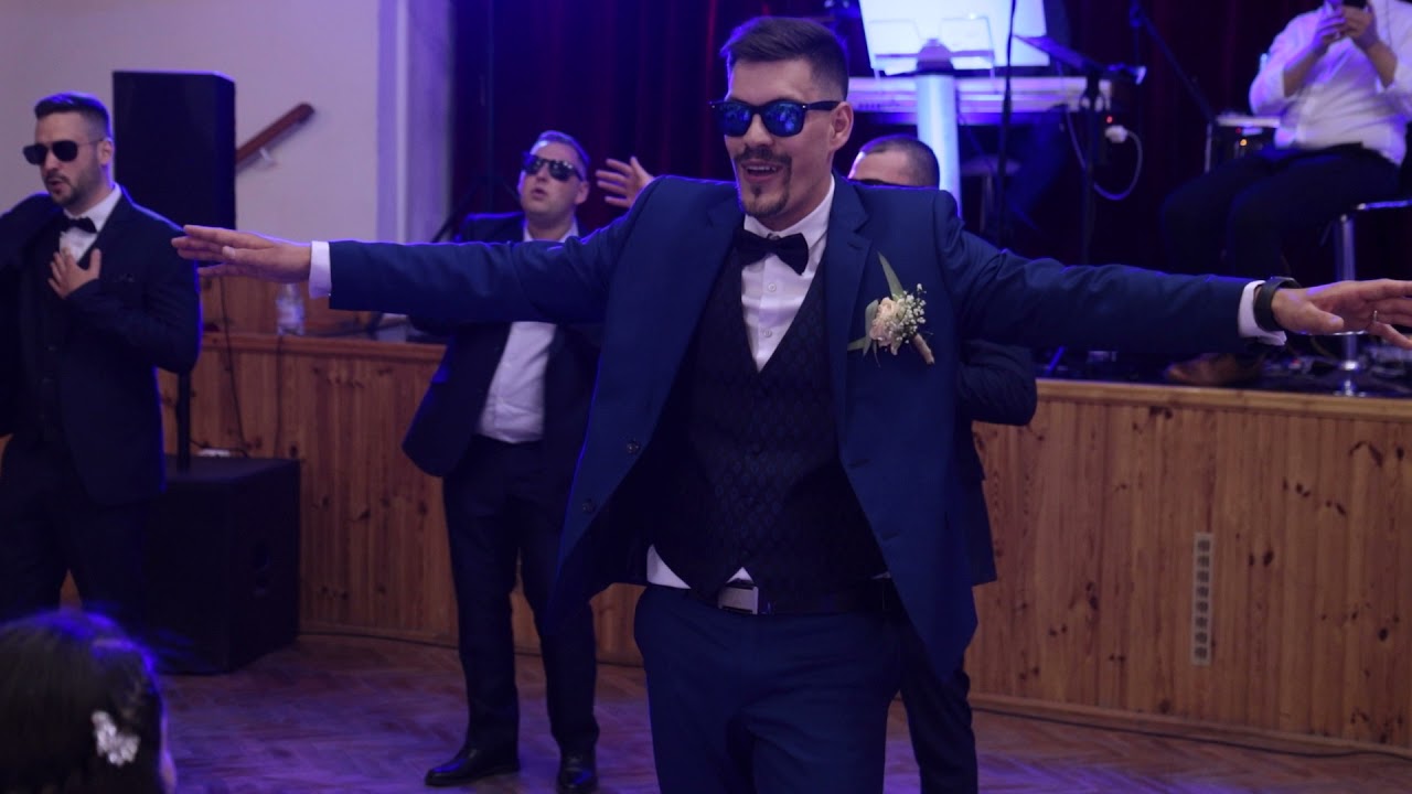 Réka & Tibi vőlegény meglepetés tánca -2021