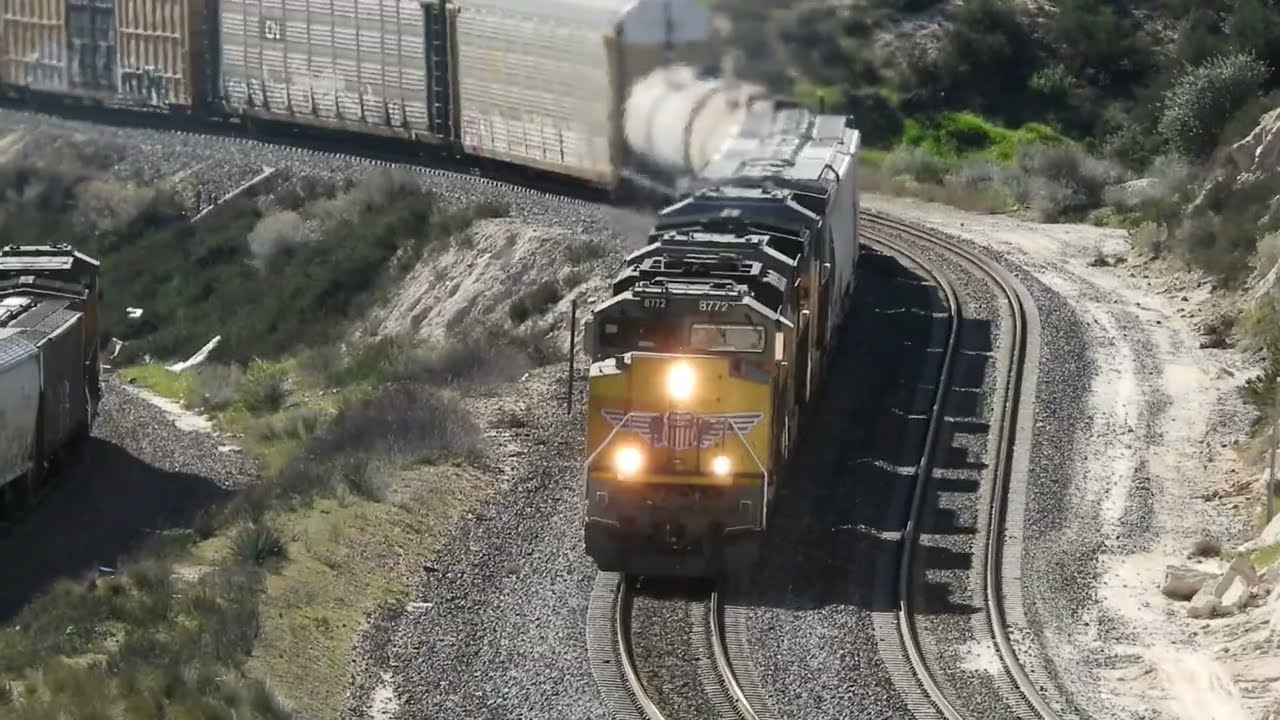 Union Pacific and BNSF trains at Cajon pass