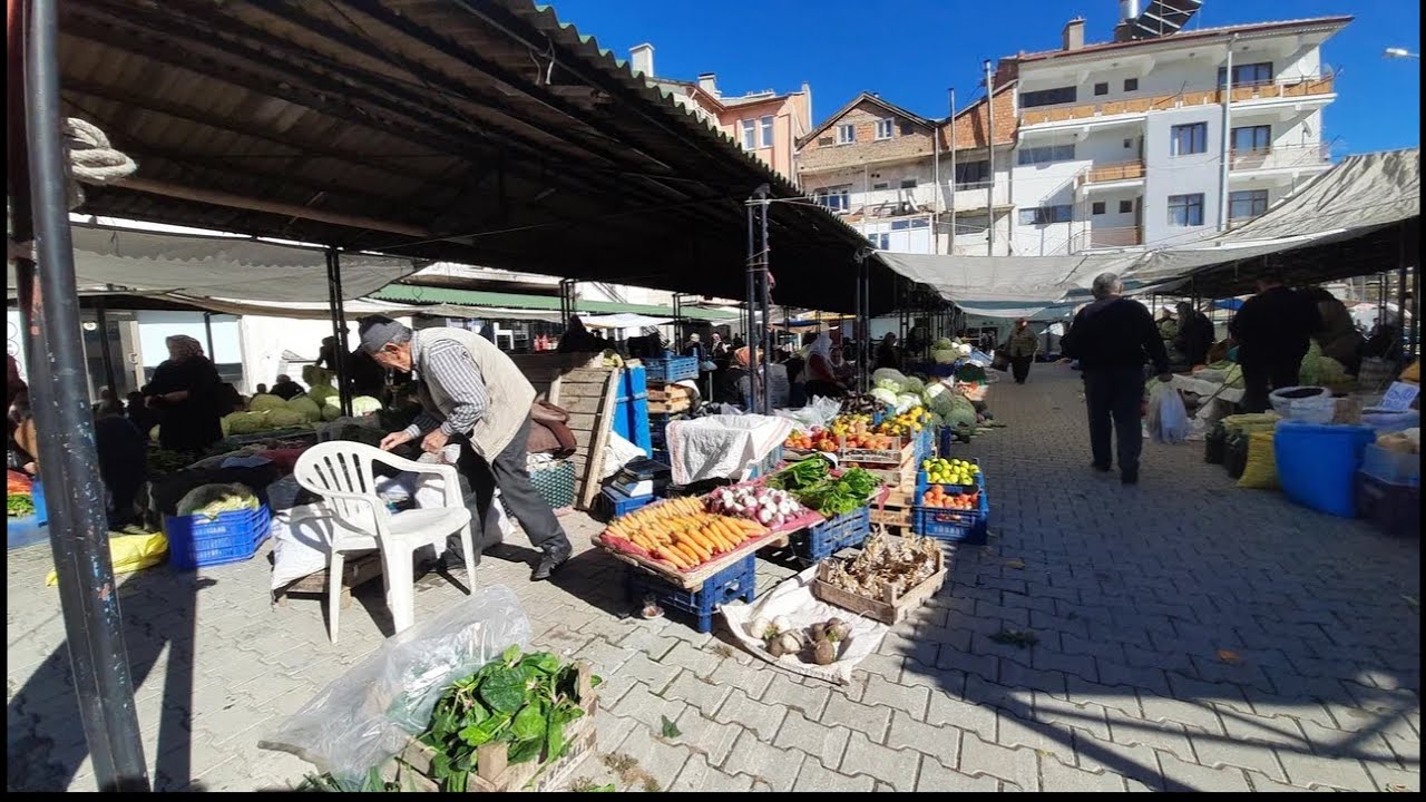 Organik Köylü Pazarı Bozkır Cuma Pazarında bu hafta iyi seyirler.