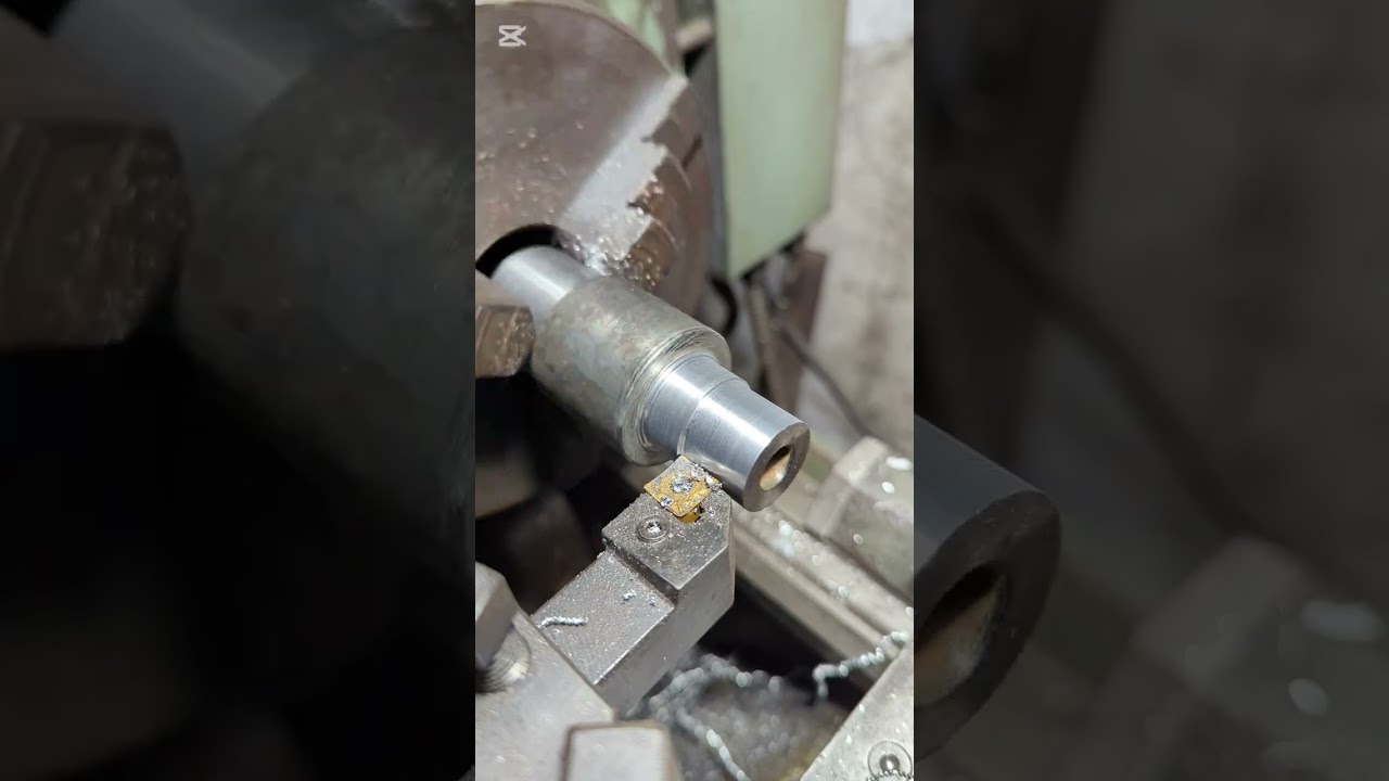 Centering bushing on the lathe @MetalGearLab_DIY