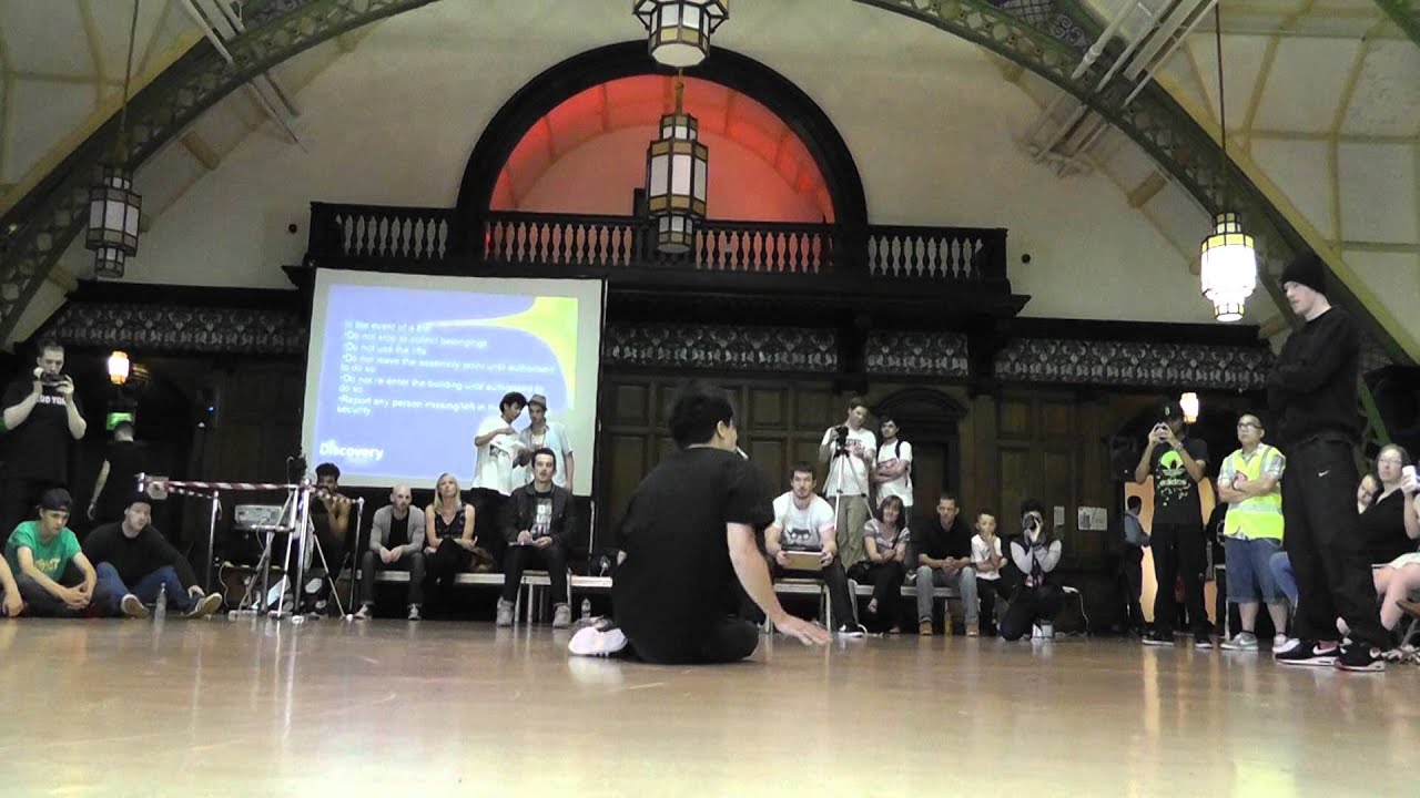 FSTV l Urban Games 2012 l R1 l Sebski vs JoeRoc