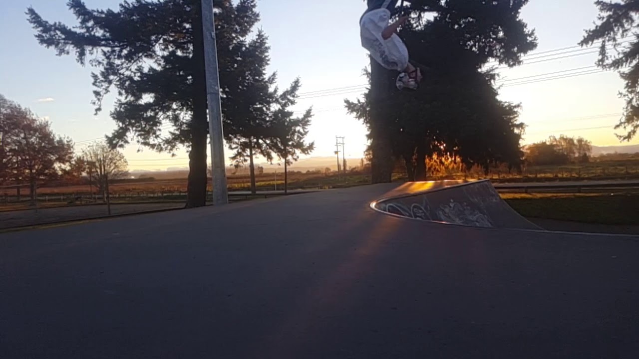 Scooter Tricks Flip Whip Fail ~~~~~