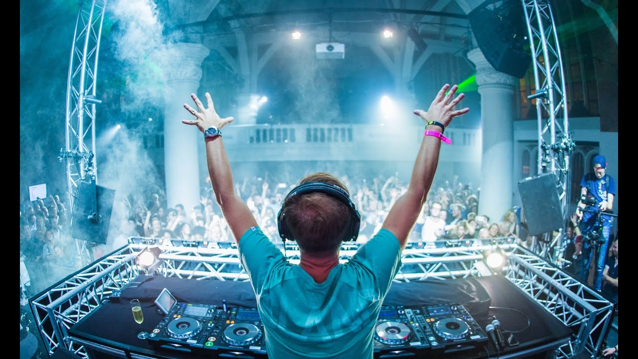 Armin van Buuren | Full liveset | 538DJ Hotel 2015