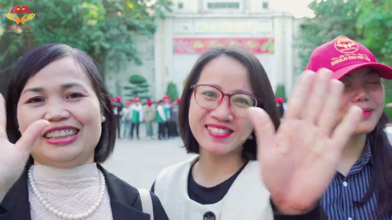 HOẠT ĐỘNG TRẢI NGHIỆM - TRƯỜNG THPT KIM SƠN B
