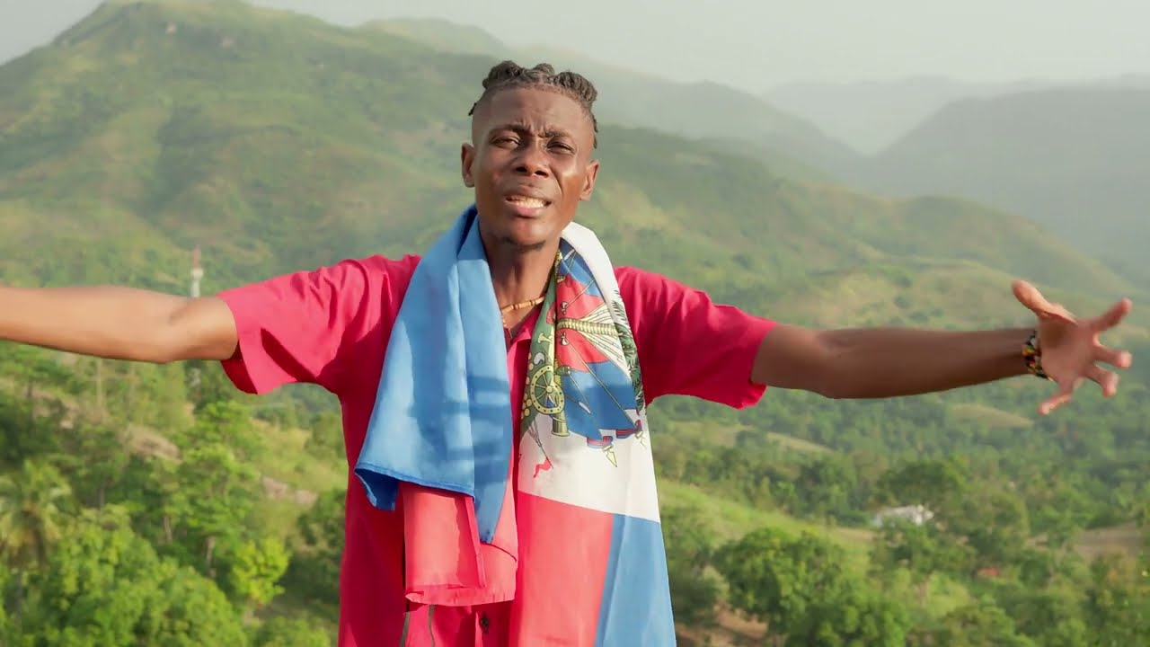 Video Officielle LEVE AYITI by Giraph Squelette 