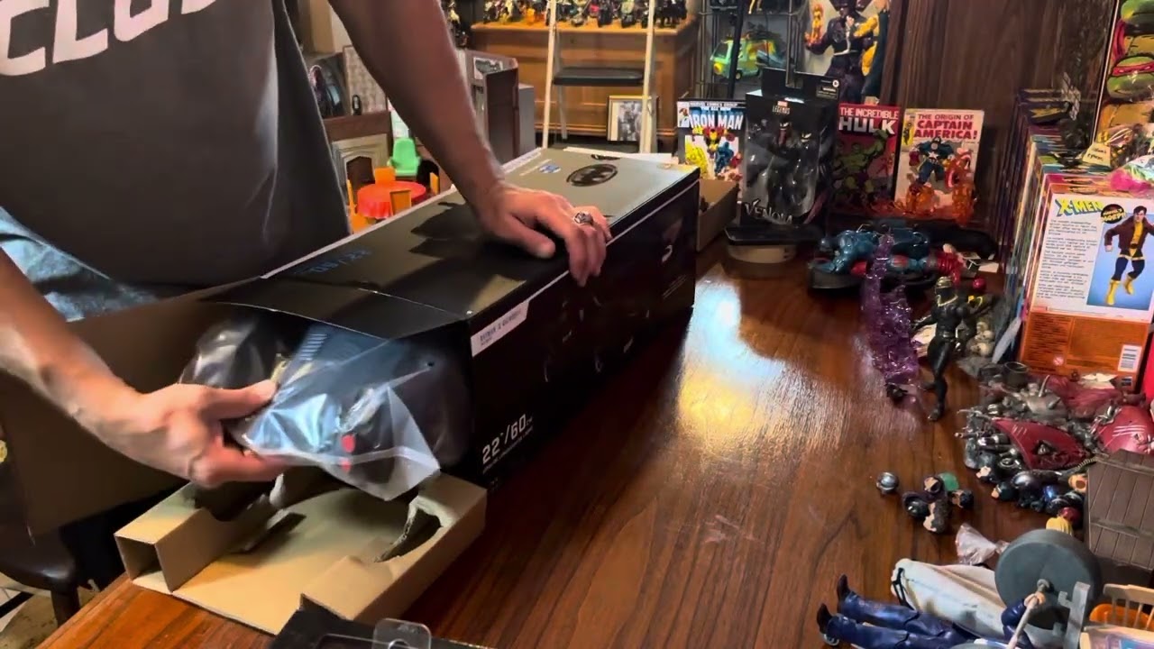 Unboxing &lsquo;89 Batman & Batmobile Gold Label!!