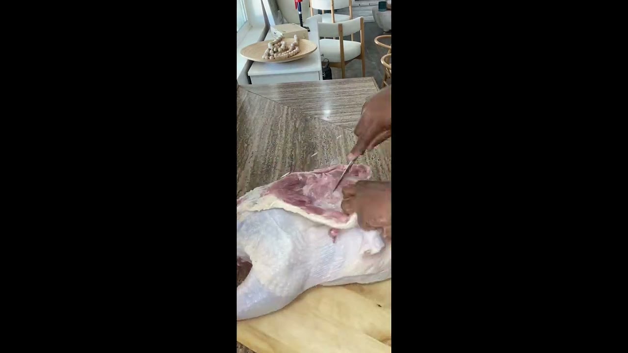 pavo entero deshuesado