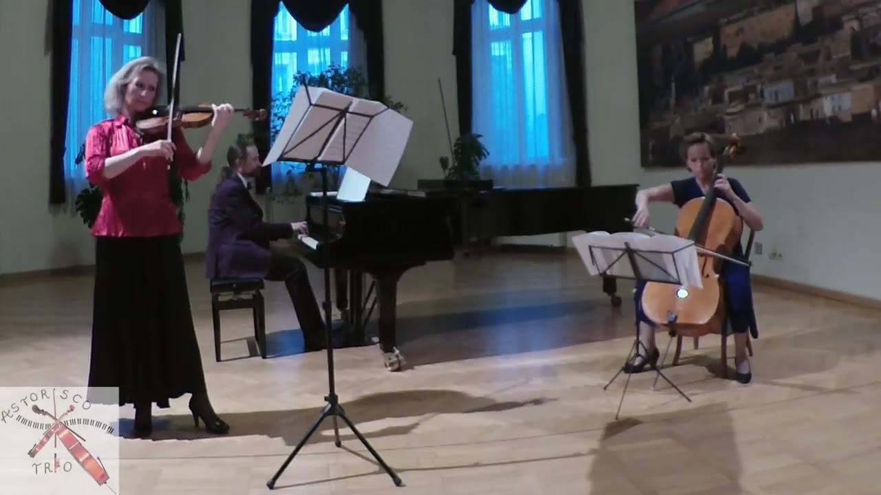 Astor Piazzolla - Las cuatro estaciones porteñas (arr: José Bragato)