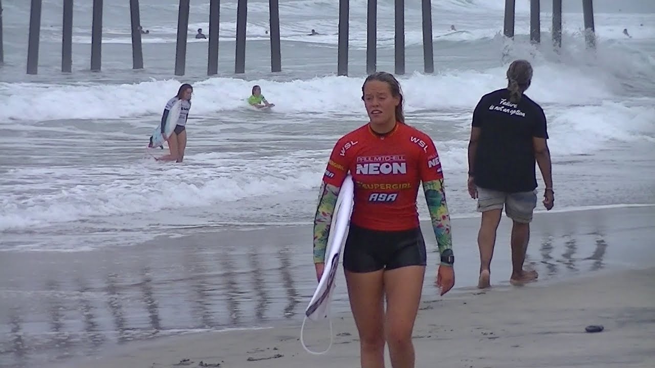 Camilla Kemp Wins Heat at the Supergirl Pro (2018)
