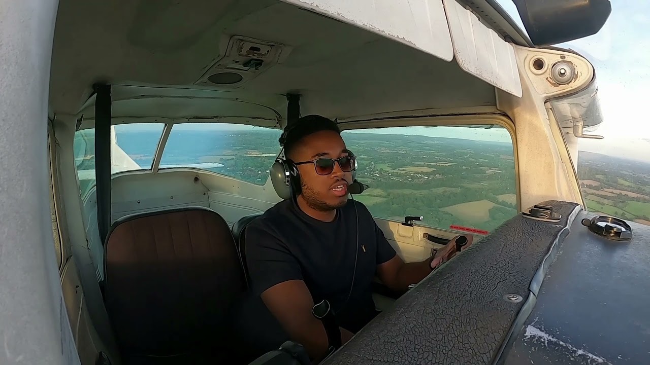 Cessna 152 Circuits | Redhill Aerodrome Runway 36