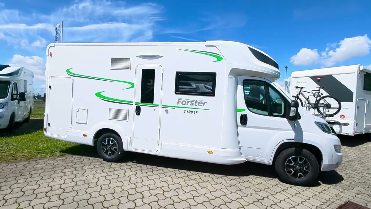 Ein interessanter FORSTER T 699 LF mit Heckbad auf 6,99 Meter.