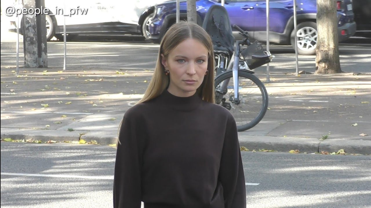 Diane Rouxel - Dries Van Noten SS26 fashion show in Paris - 30.09.2025