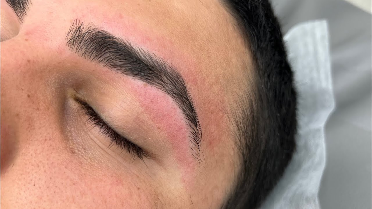 Eyebrow waxing for men! 💁&zwj;♂️☺️