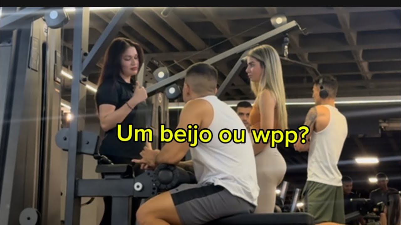 ABORDEI A ALUNA DELA