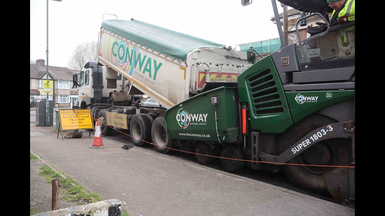 Conway resurfacing at work on Rosehill Avenue (06.03.26)
