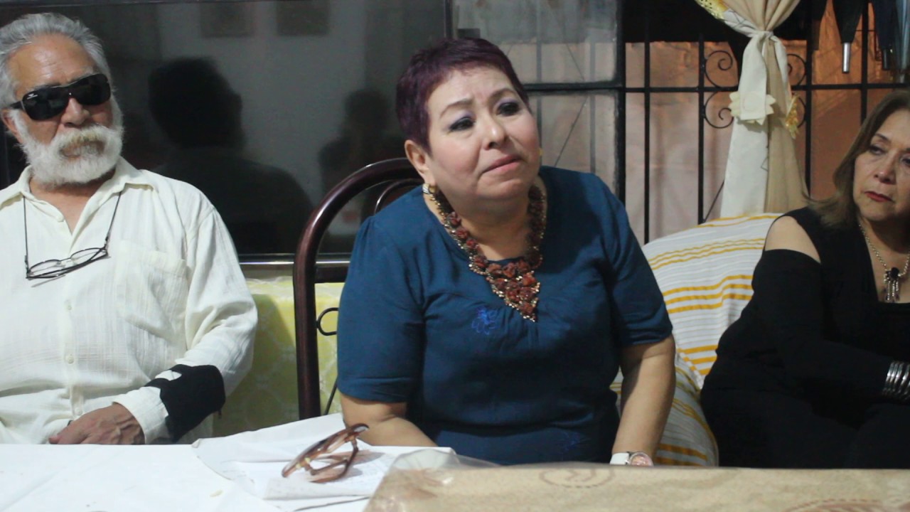Los Hermanos Anotha cantando Urge