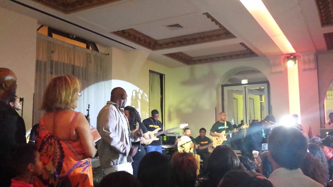 Fam amoureuse nasty black live paris