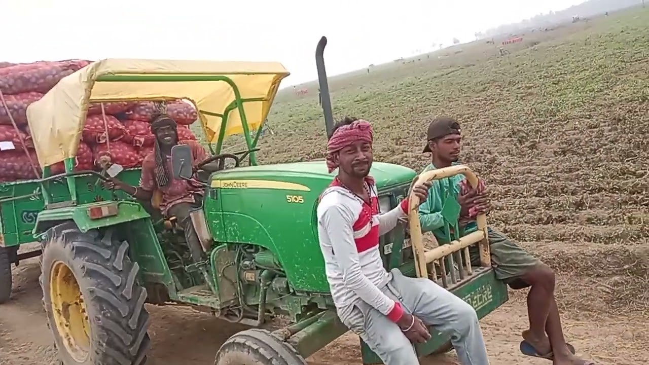 Jondeer 5105 #farming ,and Mahindra 585 did over lod #mihindra #farmer 