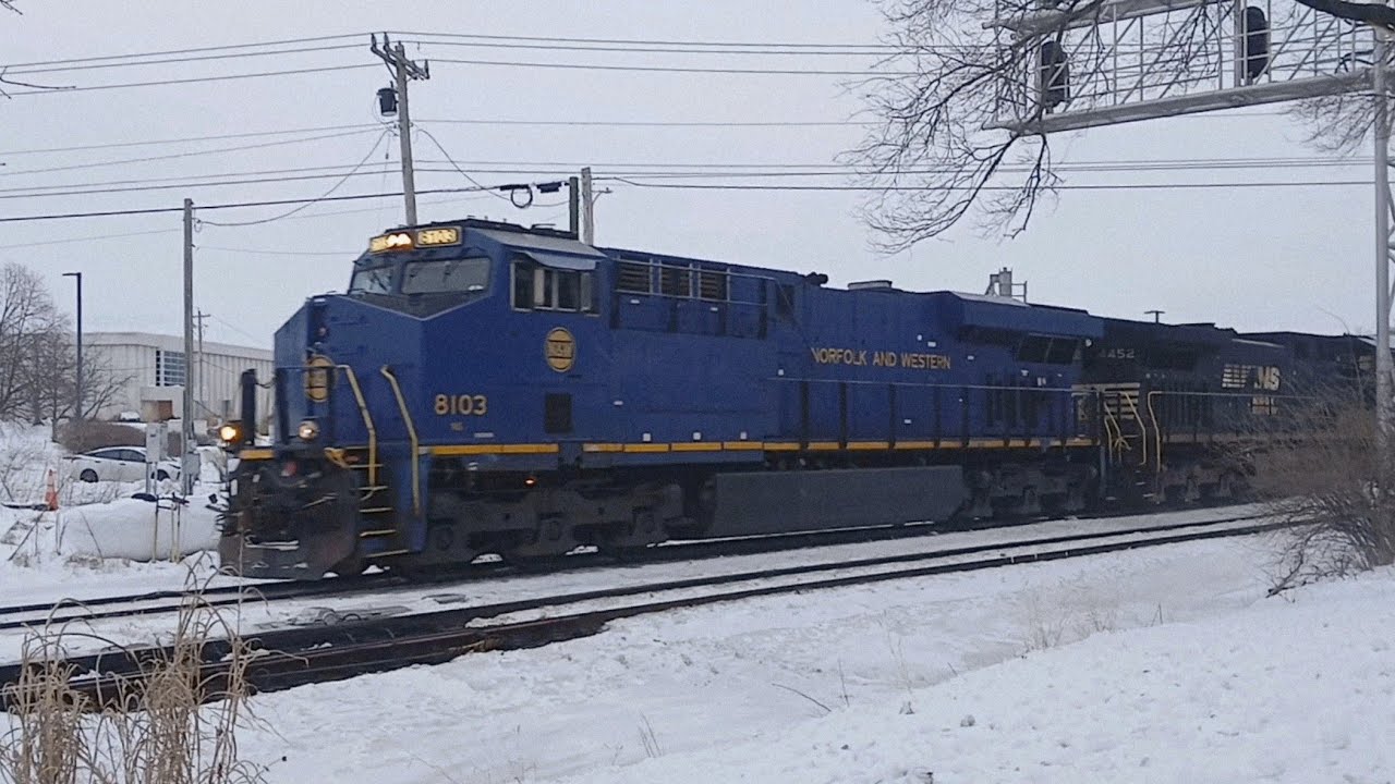 NS 8103 The Norfolk & Western Heritage Unit leads NS 122 Manifest Train NB @ Fairfield, OH