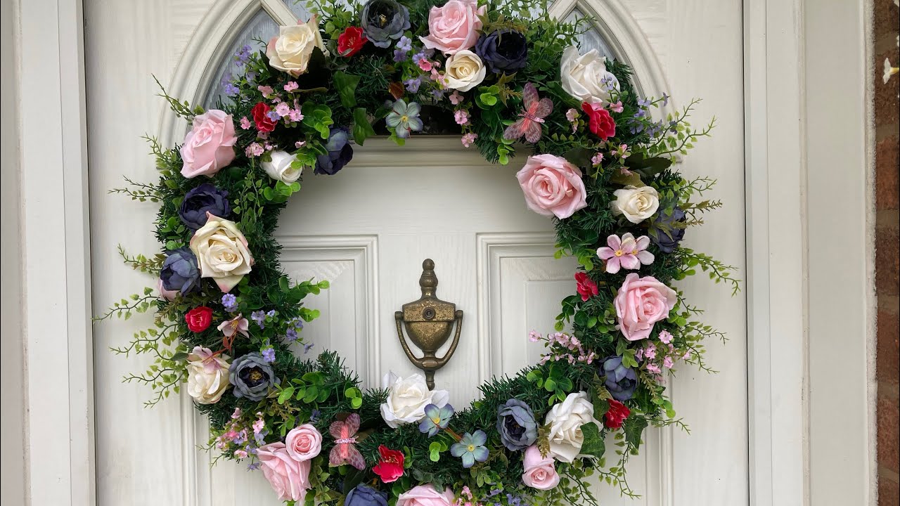 How to make a DIY  wreath using Poundland and Home Bargains Flowers.