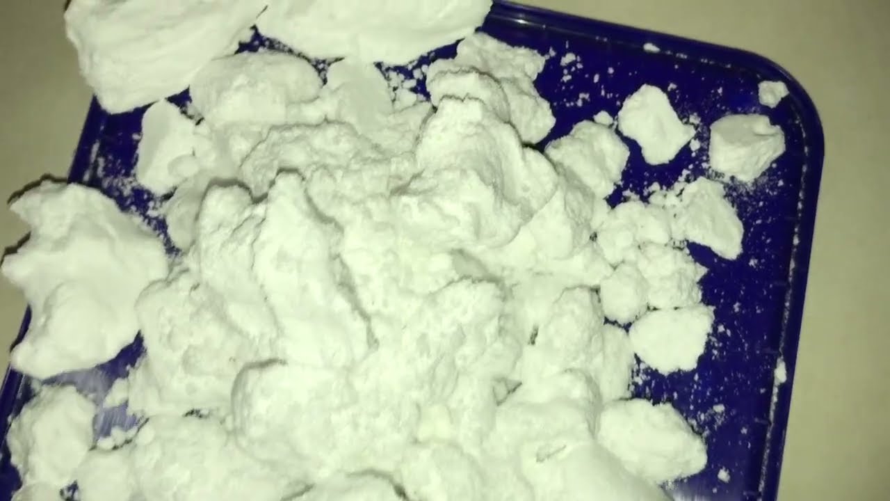 Crunchy baking soda crush ASMR