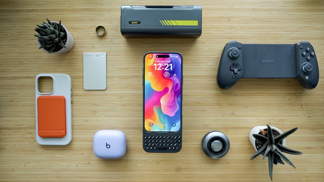 12 MUST HAVE iPhone 16 Pro Accessories in 2025! (Approved by Steve Jobs) 💯