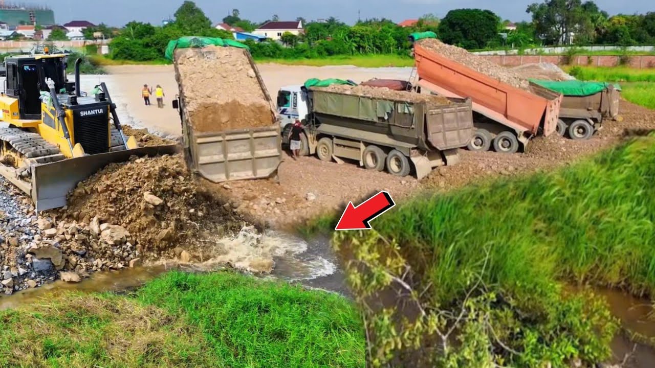 Operation New Skills! Big Team Dump Truck 25ton & Shantui Dozer Push Soil Stone Fill Land Into Water