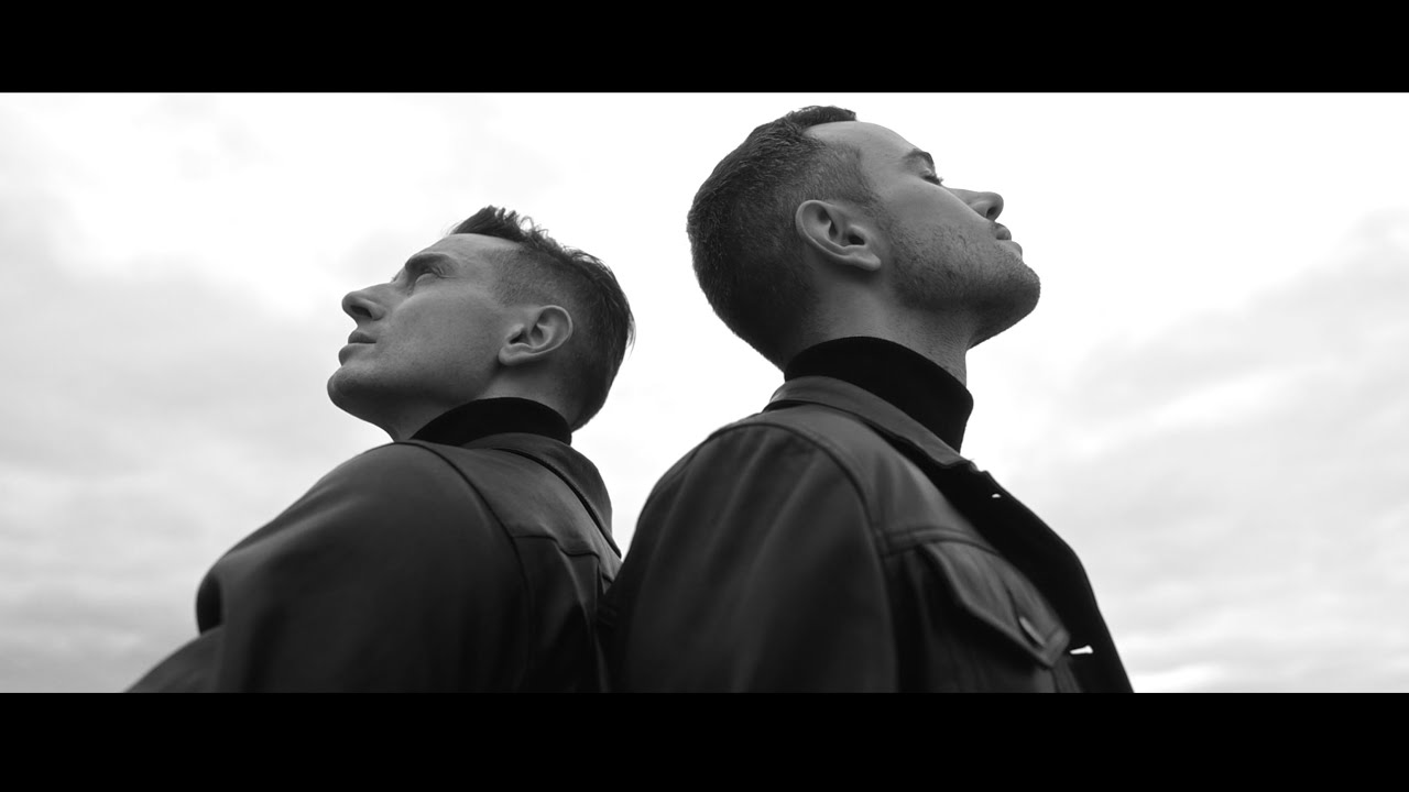 Cassandre - Tomb&eacute;s du m&ecirc;me ciel (Clip officiel)
