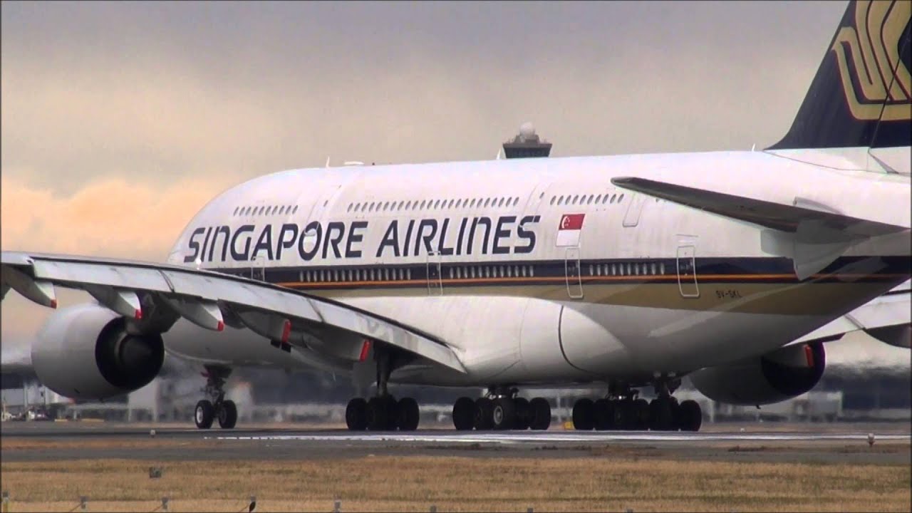 ✈✈52万回再生！！女性管制官パイロットの交信が素敵すぎる”超大型旅客機の離陸 女性管制官がかっこいい!!Singapore A380 女性管制官にSayonara Happy New Year