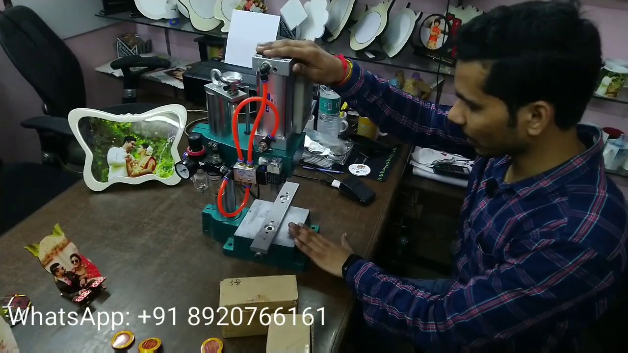 Automatic Pneumatic Button Badge Machine form Koncept Sublimation